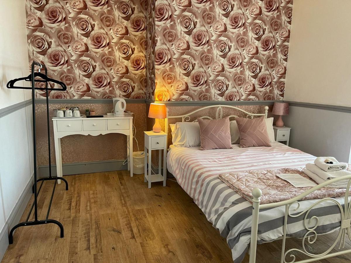 Lilyrose Hotel Whitby Exteriör bild