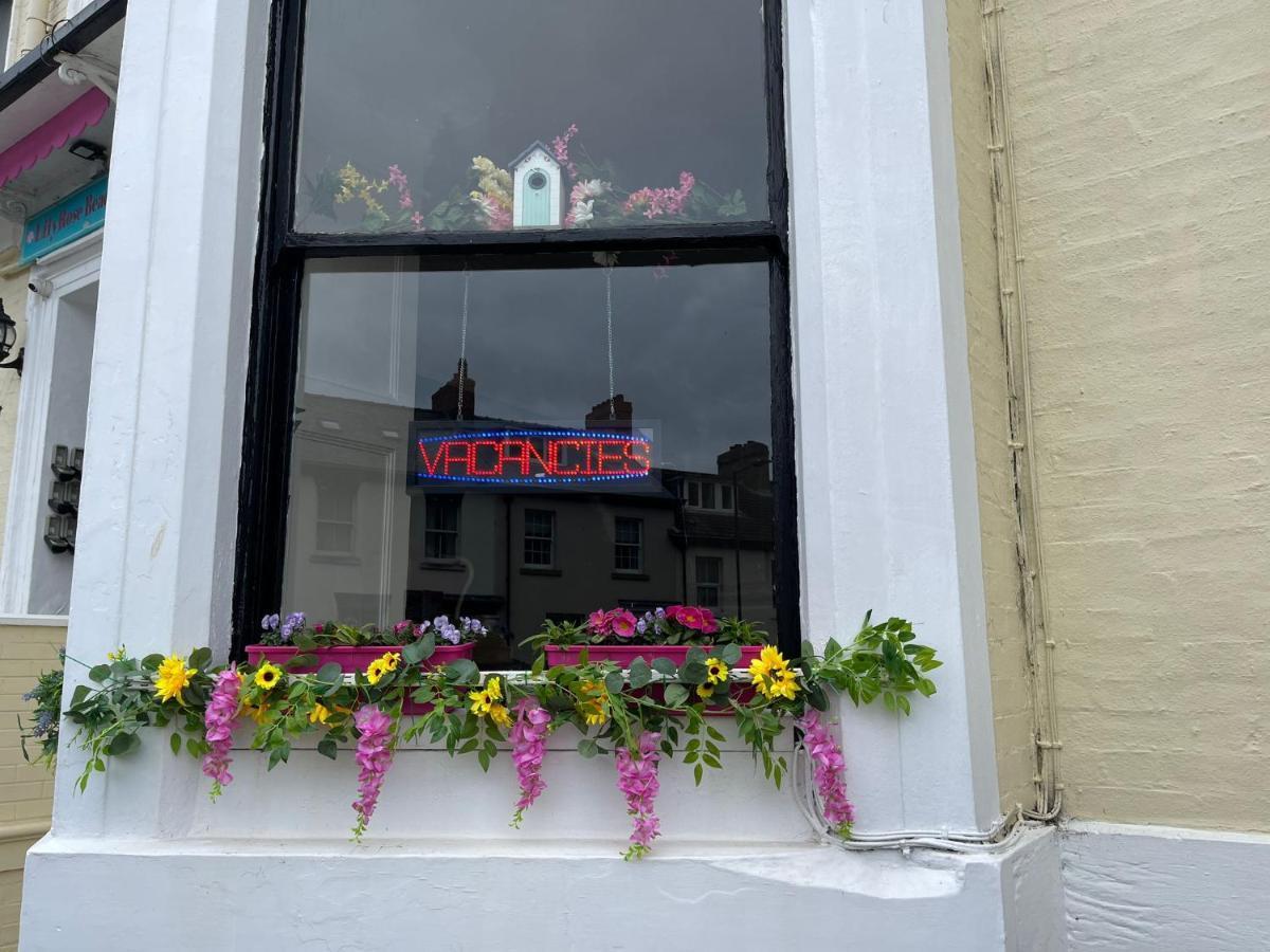 Lilyrose Hotel Whitby Exteriör bild