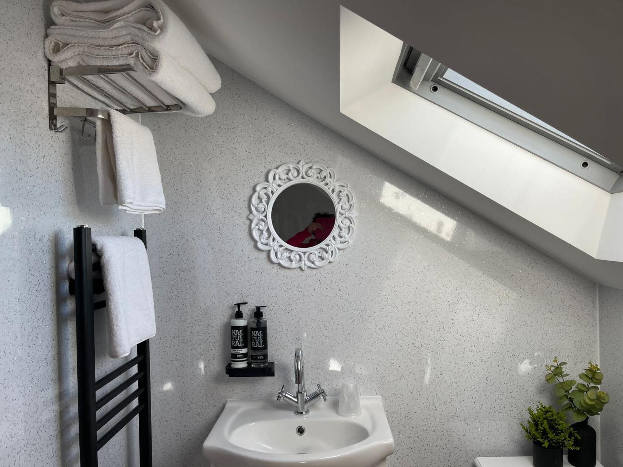 Lilyrose Hotel Whitby Rum bild
