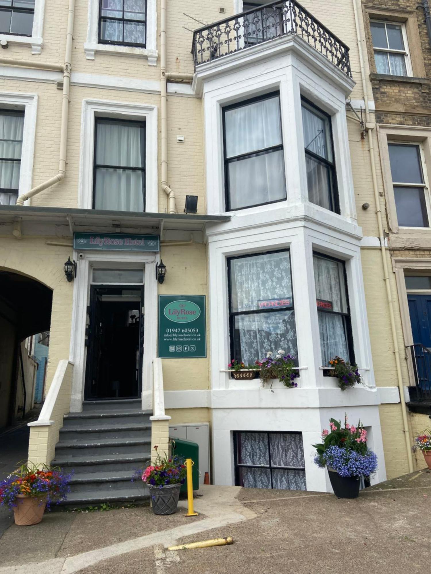 Lilyrose Hotel Whitby Exteriör bild